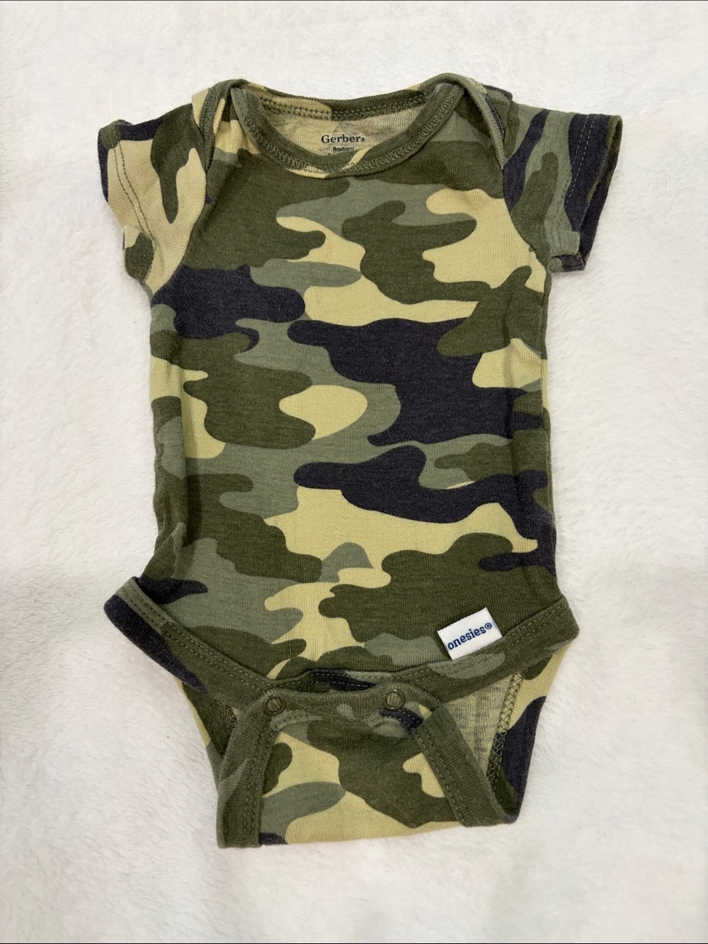 Infant Camo Bodysuit and Pants Set - Picture 2 of 5